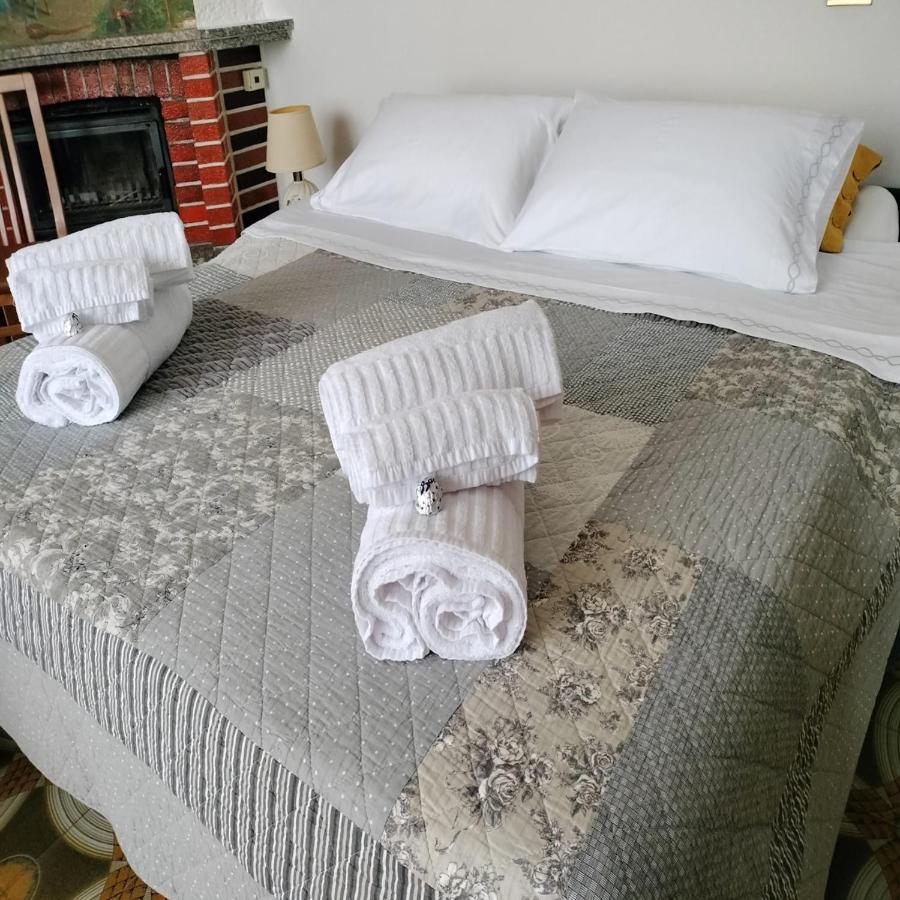 Casavacanze Sottocolle Valmorea ภายนอก รูปภาพ